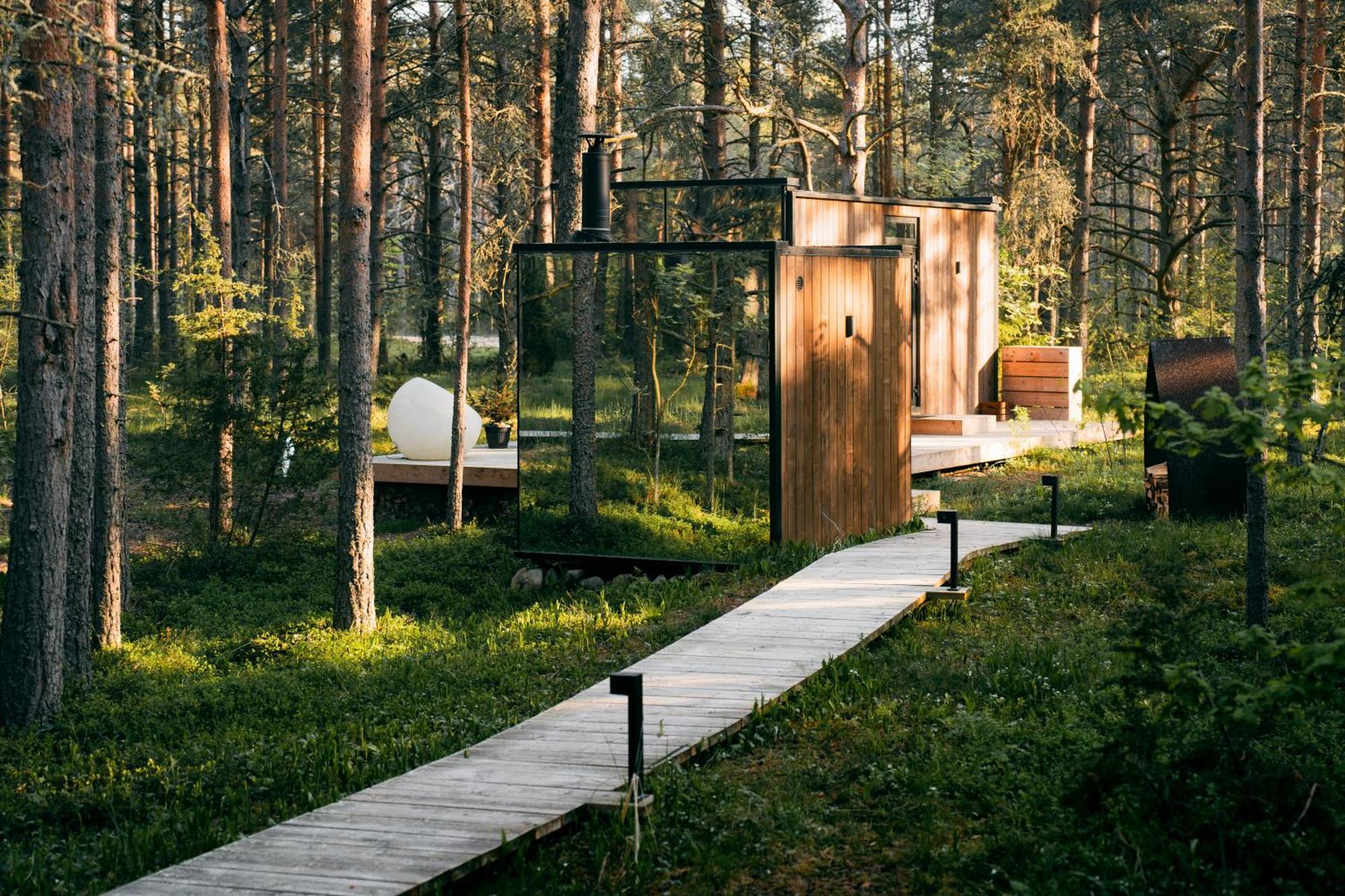 Oeoed Hoetels Laheranna Sume -with Sauna Ihasalu